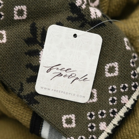 NWT FREE PEOPLE Mikah Layering Cuff Top SZ:L - Picture 10 of 11